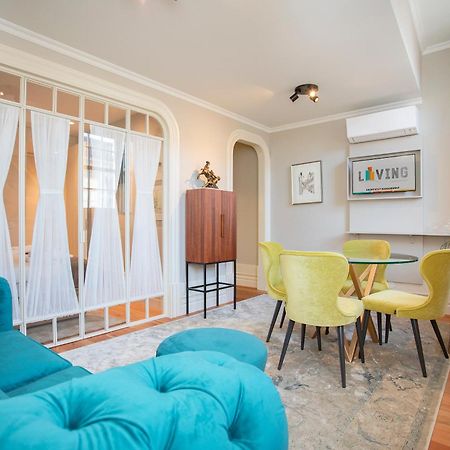 Liiiving In Porto - Cedofeita Charming Apartment Luaran gambar
