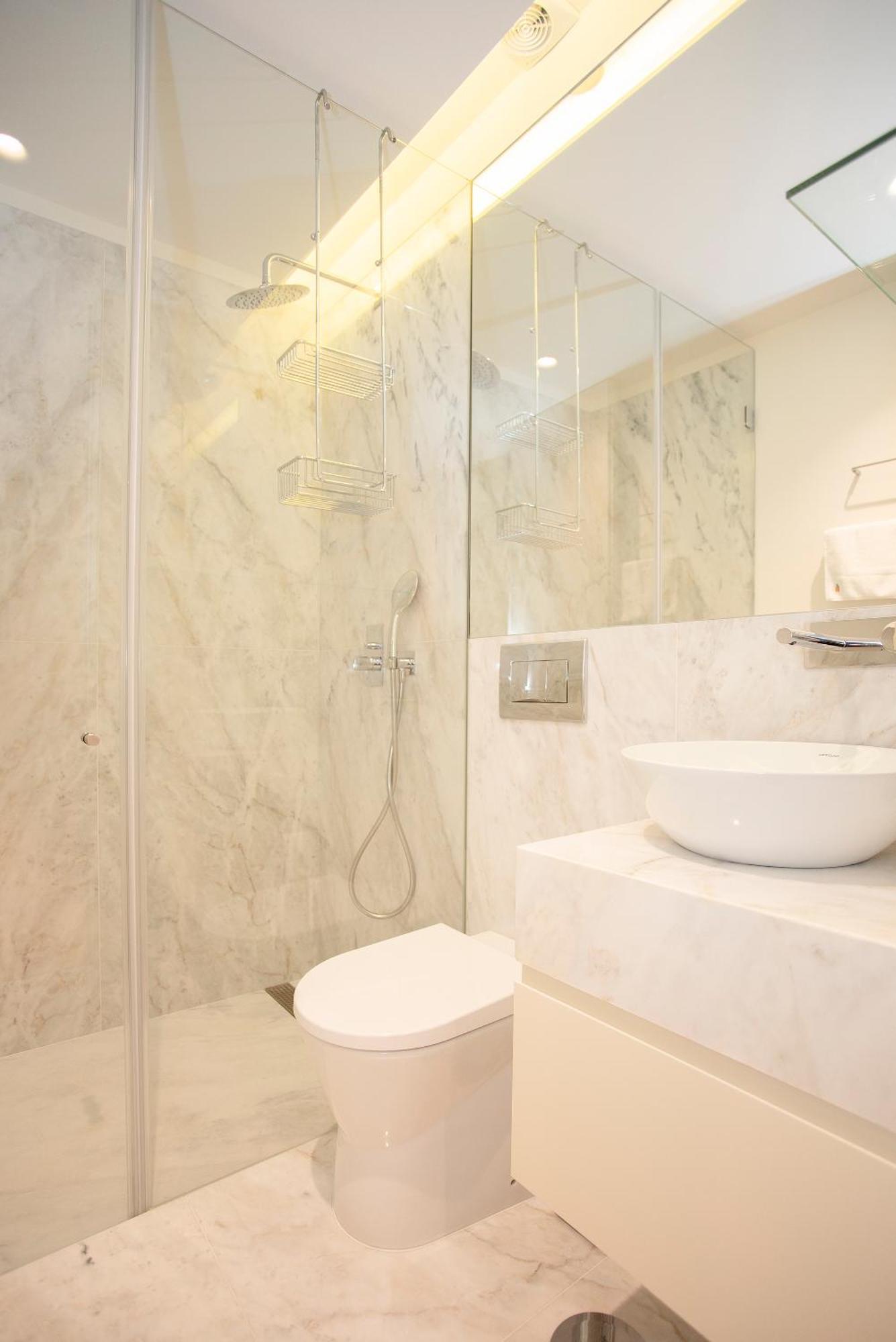 Liiiving In Porto - Cedofeita Charming Apartment Luaran gambar