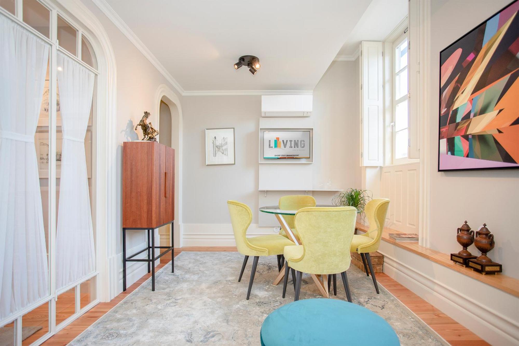 Liiiving In Porto - Cedofeita Charming Apartment Luaran gambar