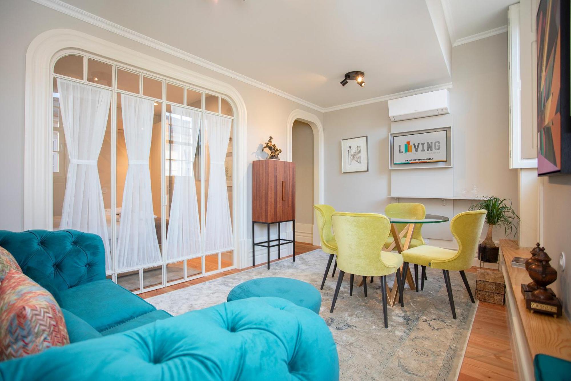 Liiiving In Porto - Cedofeita Charming Apartment Luaran gambar