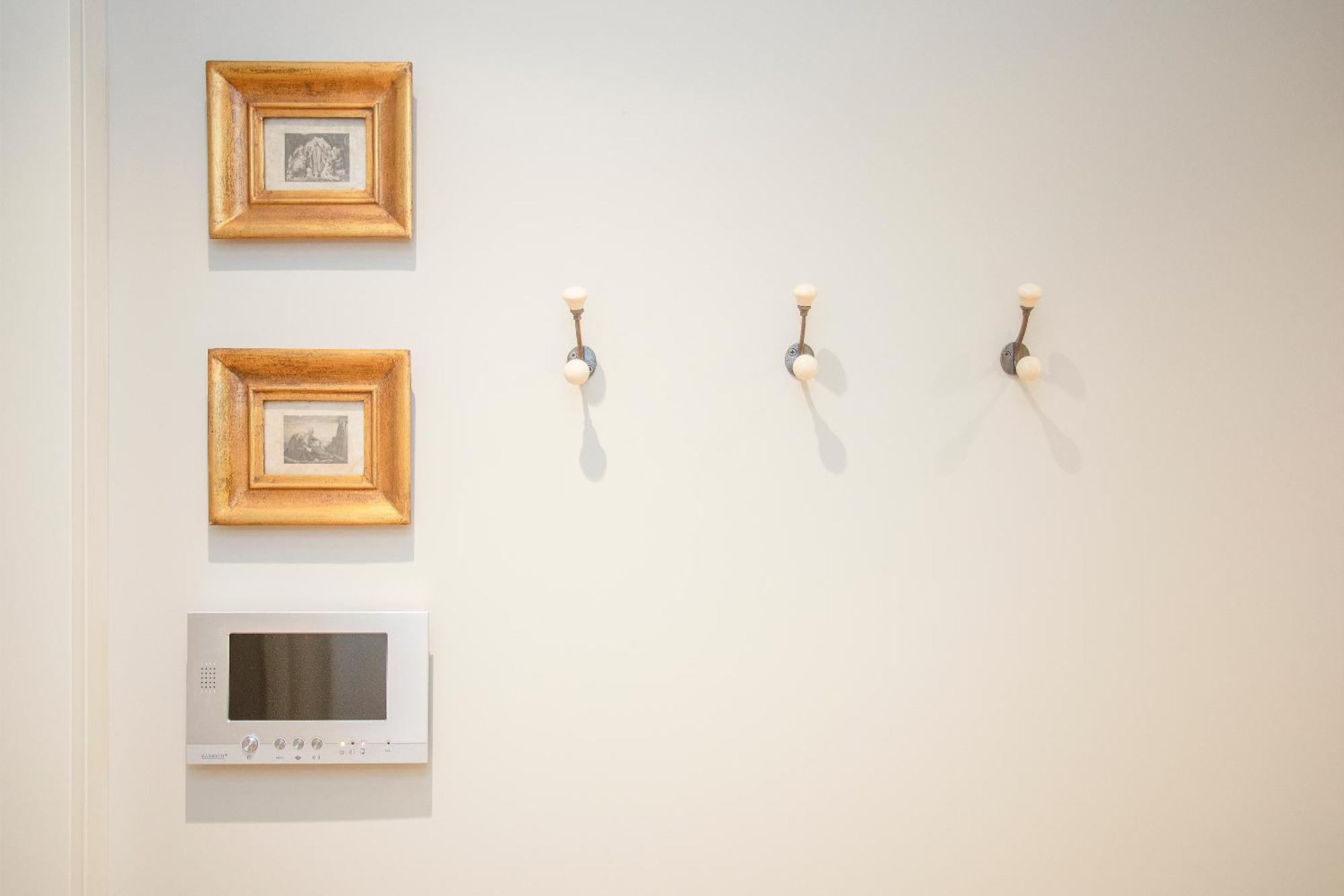 Liiiving In Porto - Cedofeita Charming Apartment Luaran gambar