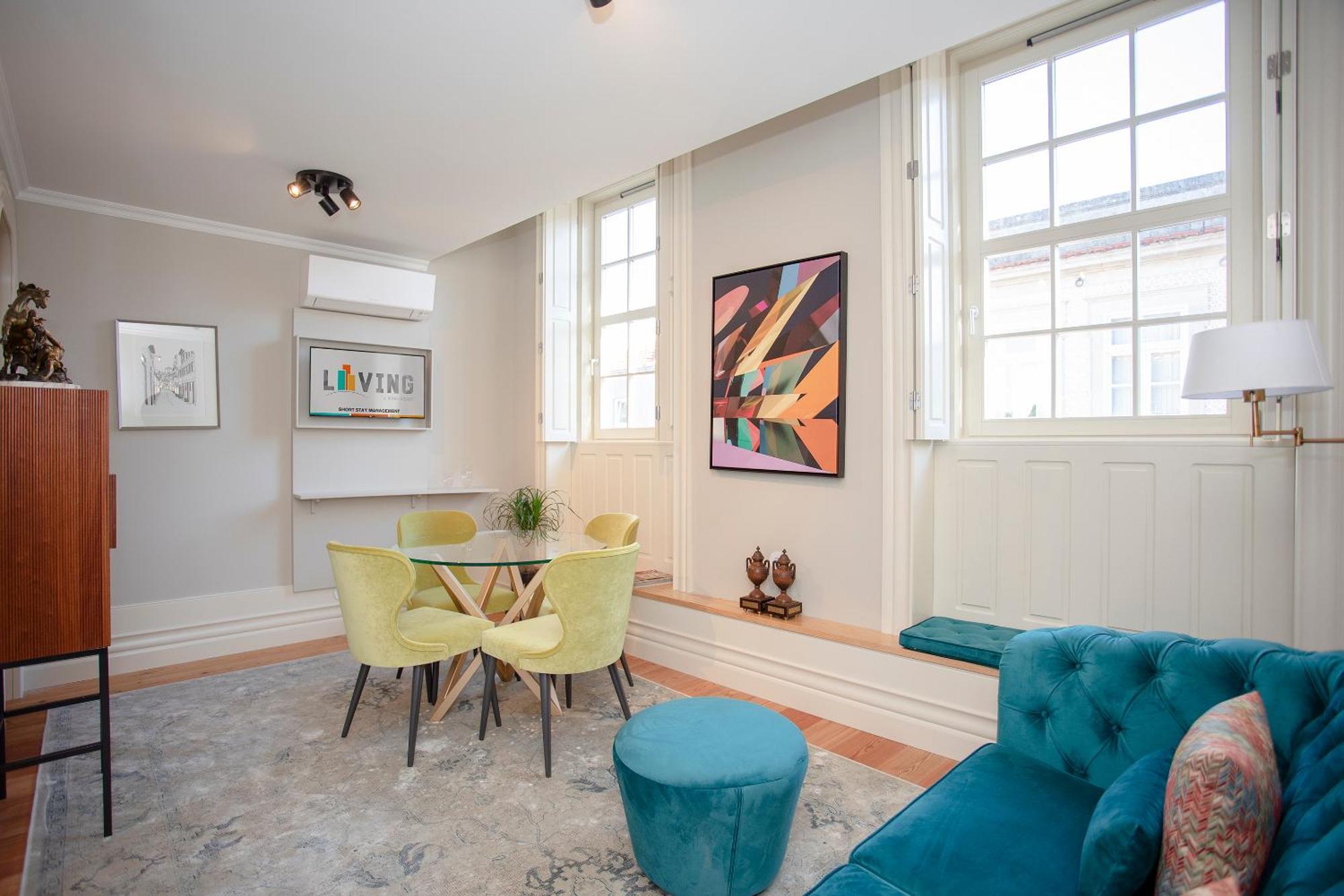 Liiiving In Porto - Cedofeita Charming Apartment Luaran gambar