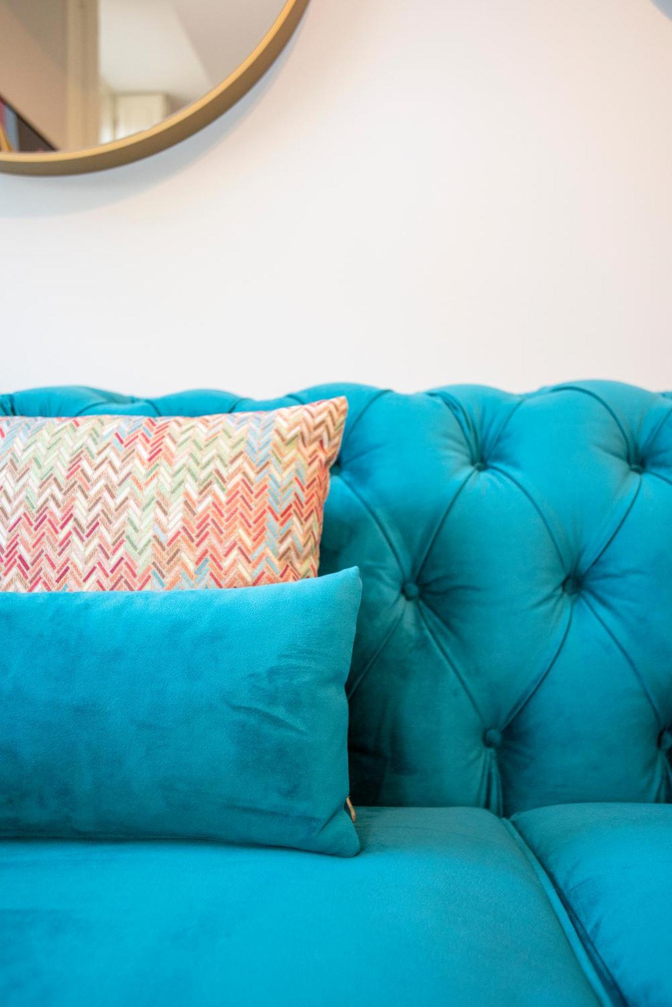 Liiiving In Porto - Cedofeita Charming Apartment Luaran gambar