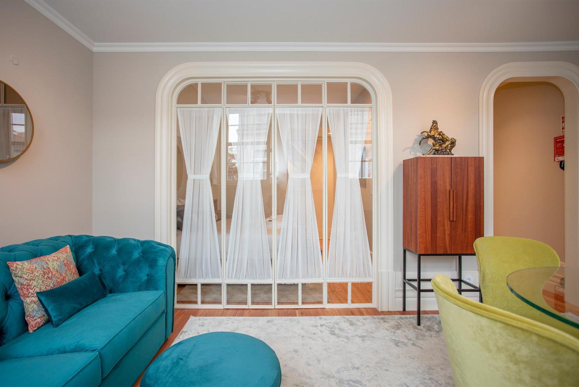 Liiiving In Porto - Cedofeita Charming Apartment Luaran gambar