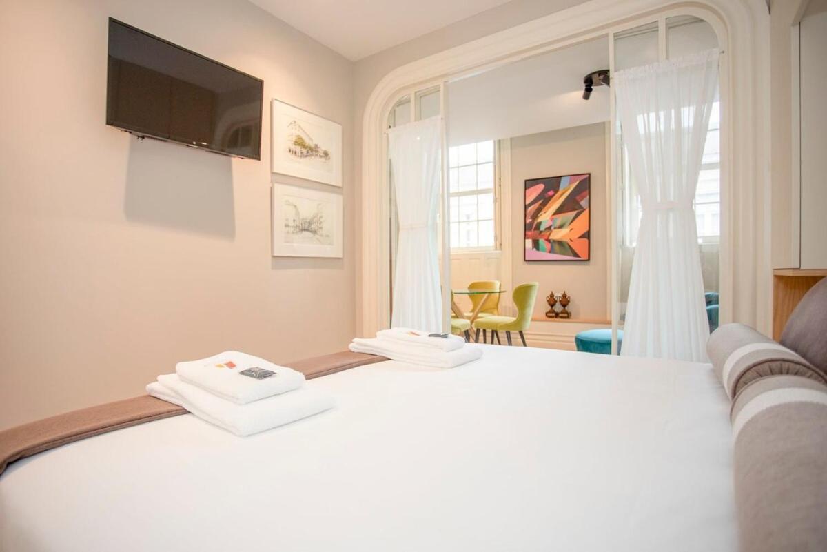 Liiiving In Porto - Cedofeita Charming Apartment Luaran gambar