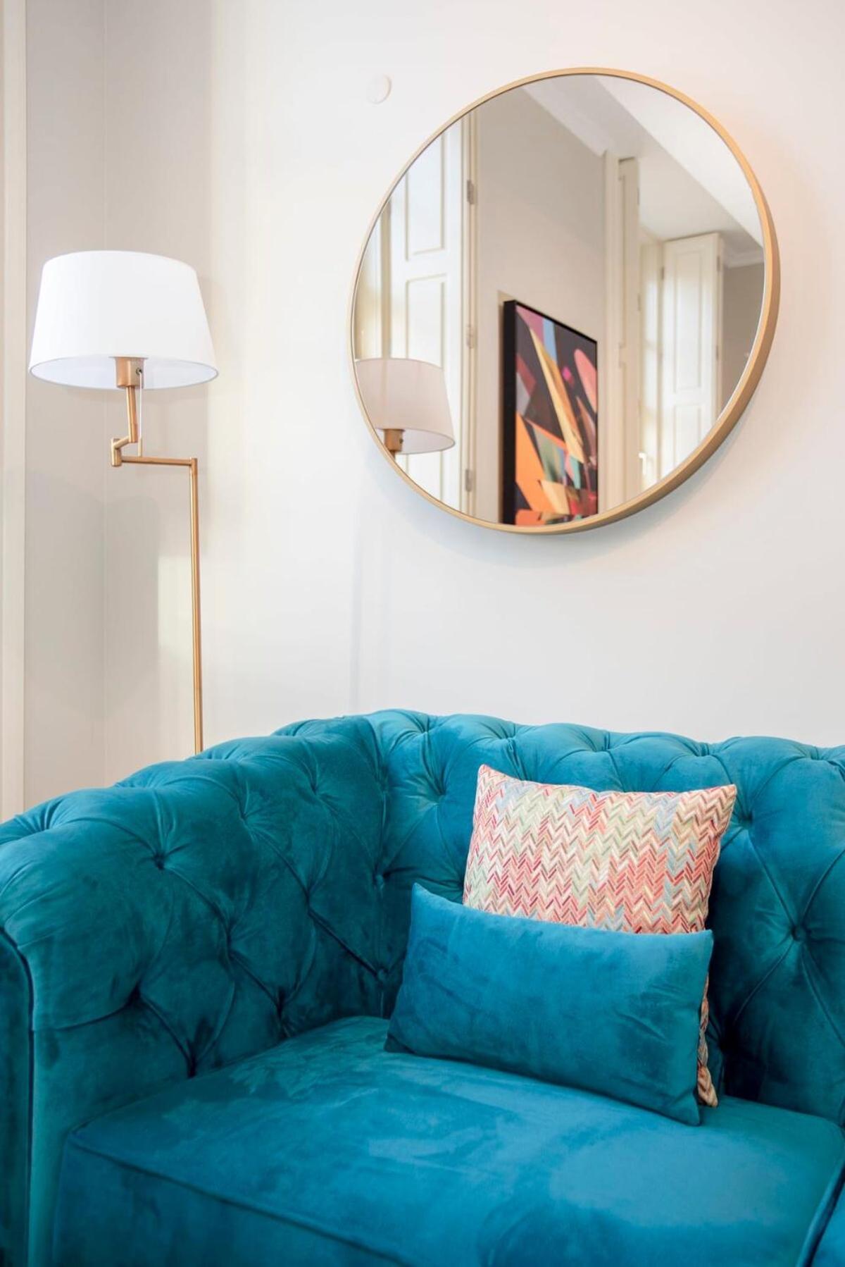 Liiiving In Porto - Cedofeita Charming Apartment Luaran gambar