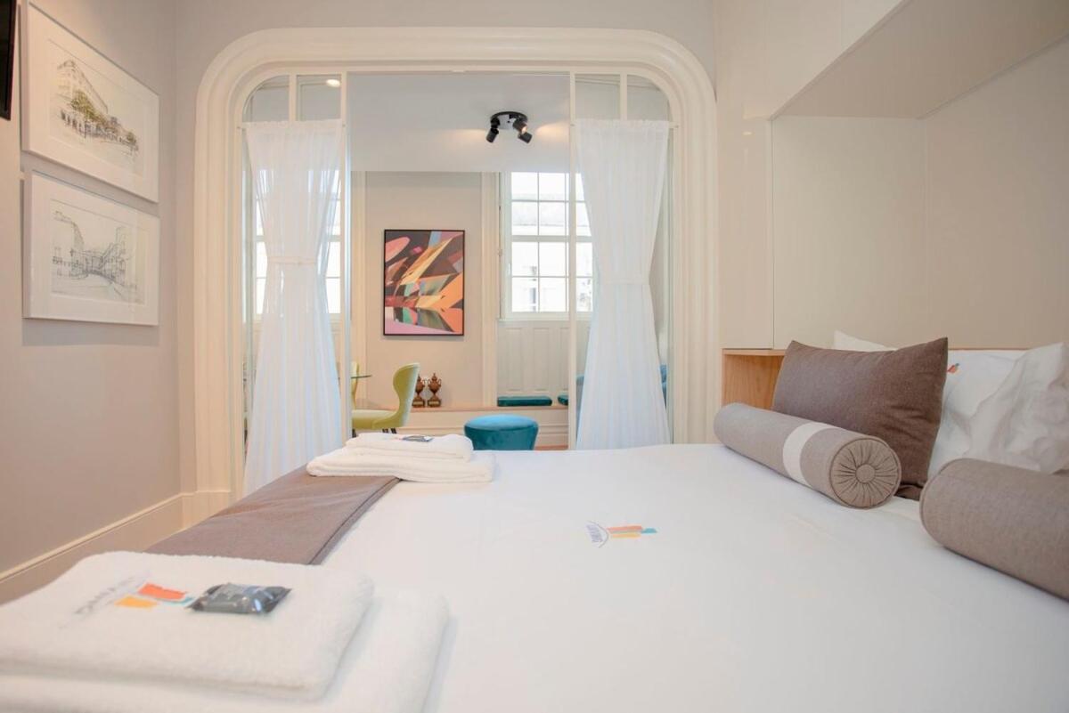 Liiiving In Porto - Cedofeita Charming Apartment Luaran gambar